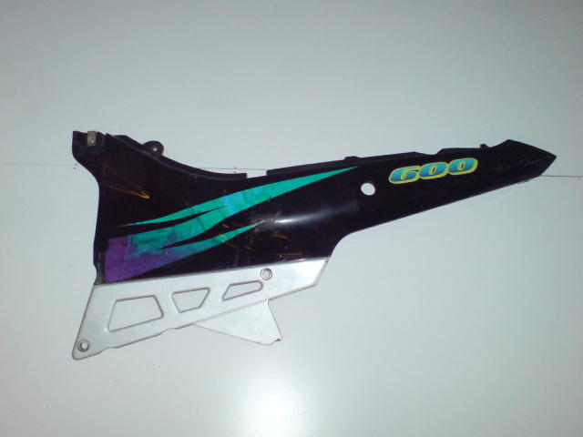 GSX600F Left Rear Side Panel - www.southernbikespares.co.uk